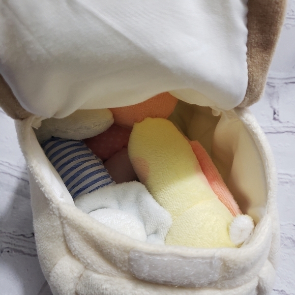 iPlay iLearn Happy Baby House Plush And Rattle Set 6-inch With Handle Tan - Picture 11 of 14